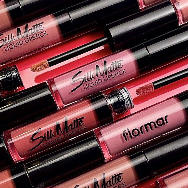 Silk Matte Yüksek Pigmentli & Mat Bitişli Nemlendirici Likit Ruj