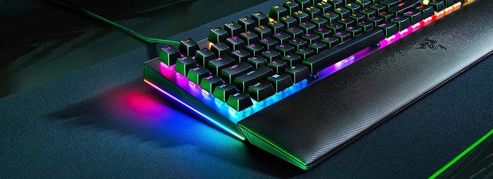 Razer Blackwidow V4 Gaming Klavye H3