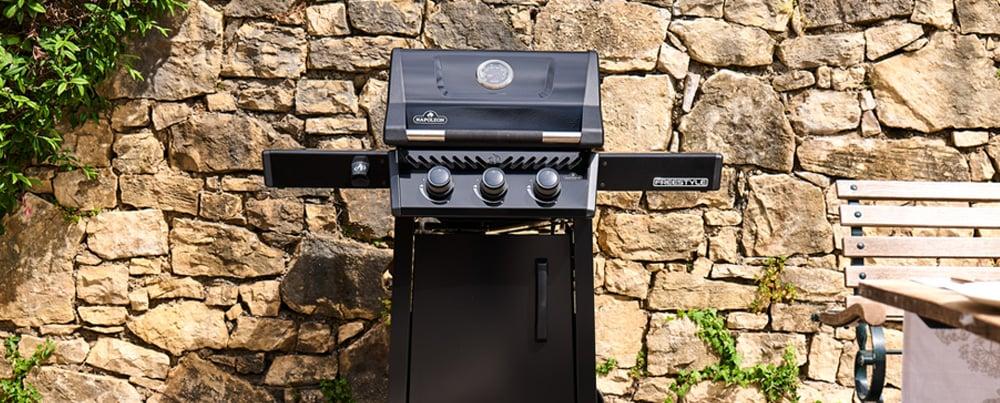 Napoleon Prestige Pro 825 RSBI lifestyle