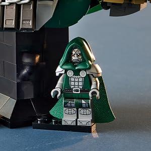 Eşlik eden minifigür