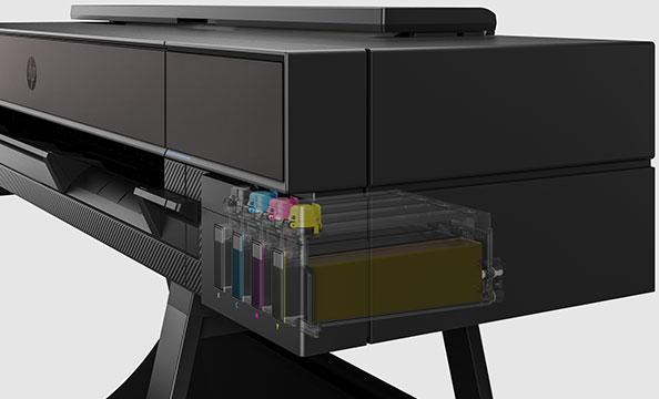 HP DesignJet T858 yazıcının mürekkep tankı bölümünün yakın çekim fotoğrafı