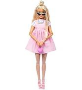 Barbie Deluxe Style bebek No. 3, Barbiecore kıyafetli, sarı saçlı, yüksek topuz, pastel pembe...