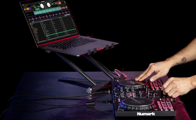 Numark Mixtrack Pro FX