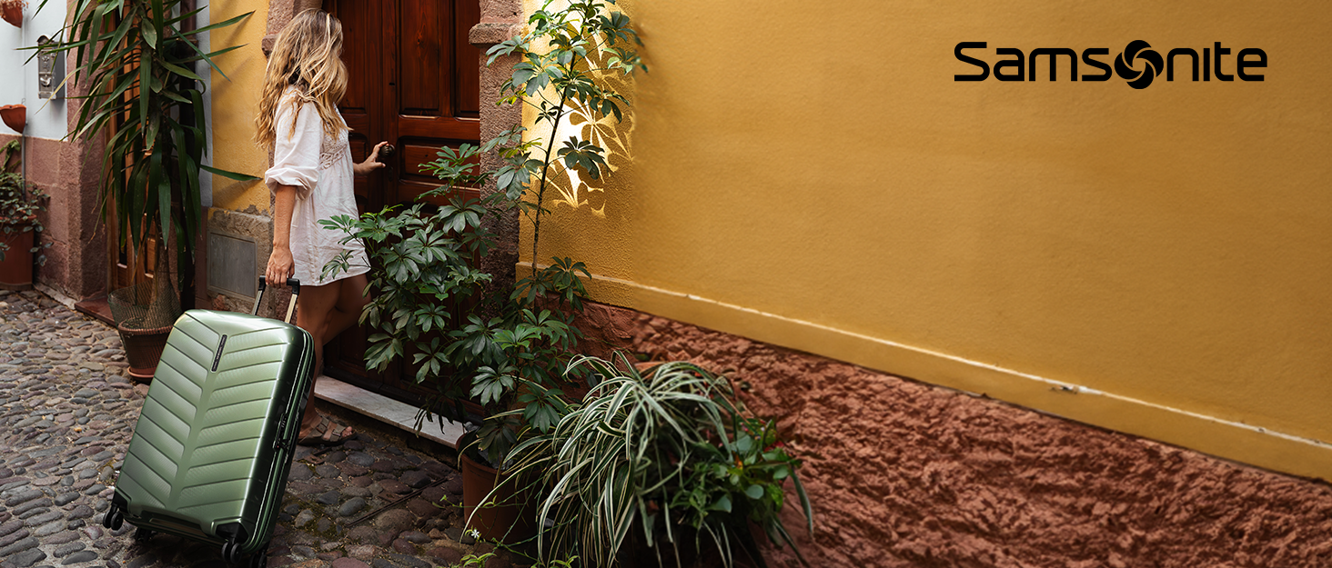 Samsonite; seyahat; bavul; sırt çantası; sert kabuklu çanta; fırıldak 