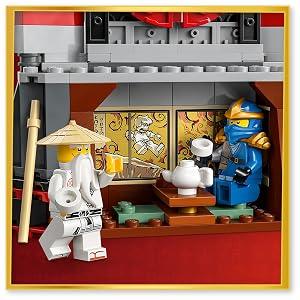 Ünlü NINJAGO savaşı