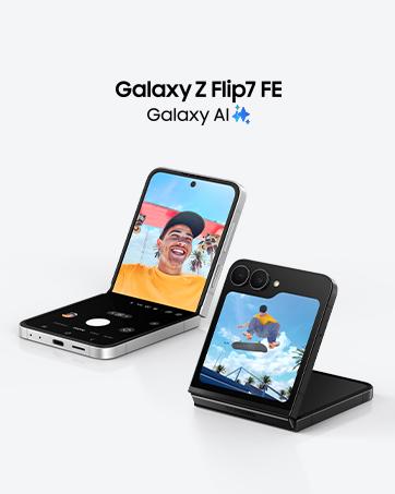 Metin "Galaxy Z Flip7 FE" ve "Galaxy AI 6" yazıyor. Ürün resmi, ekranları gösteren farklı pozisyonlarda iki katlanabilir akıllı telefonu göstermektedir.