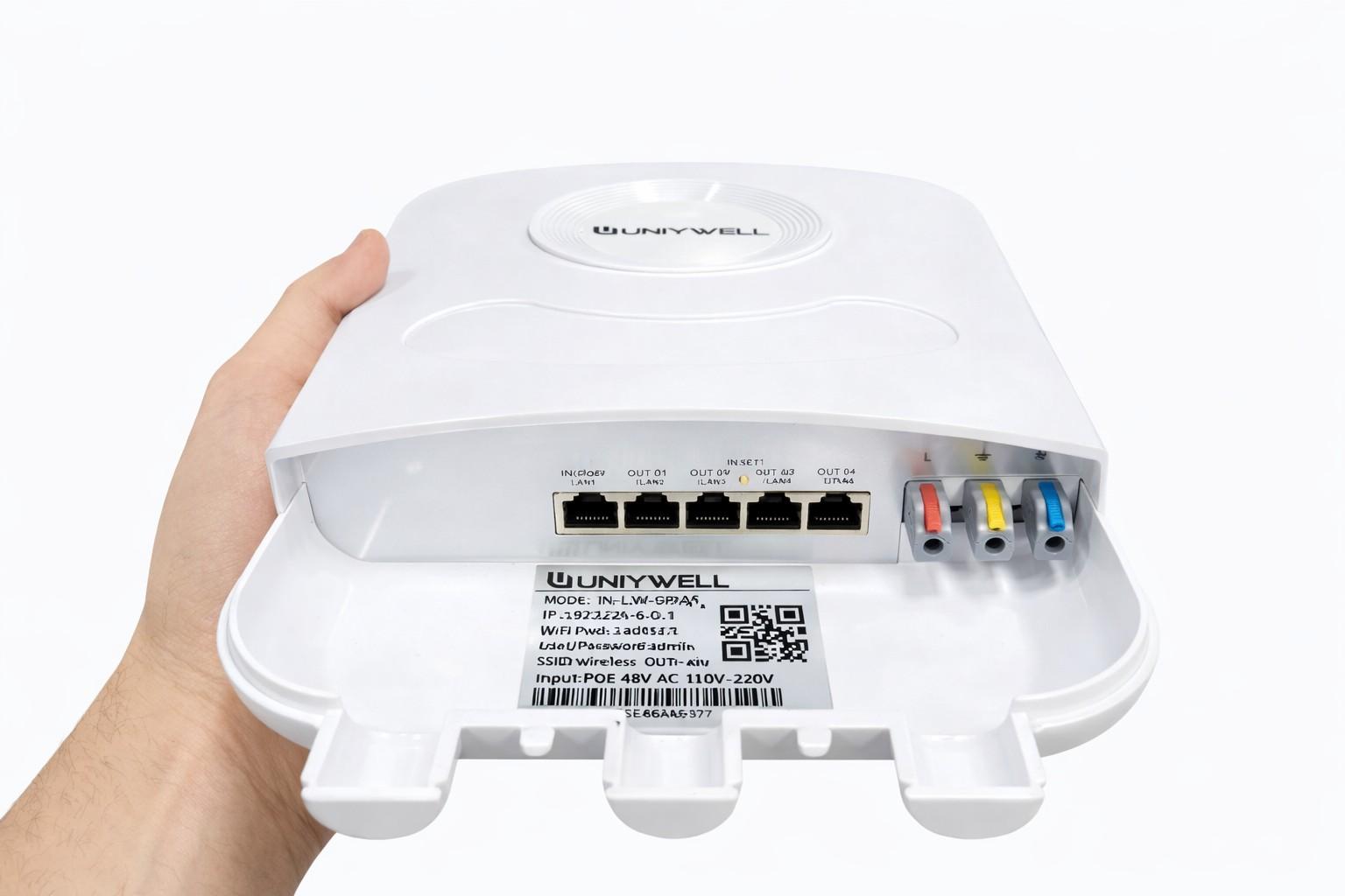 UNIYWELL UNW-AP41A Outdoor Acces Point - 4 Port Poe Switch