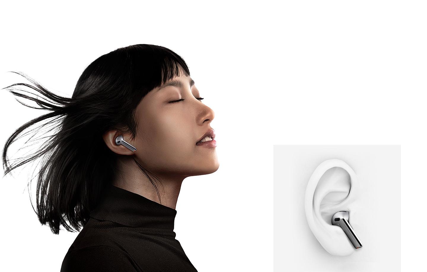 Gümüş renkli Galaxy Buds3 kullanan bir kadın. Tek bir gümüş renkli Galaxy Buds3 kulaklık takılıyor.